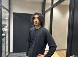 1042310